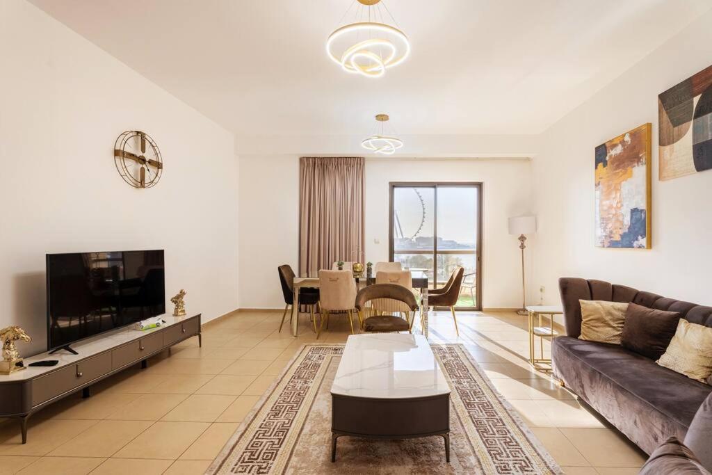 Leen Homes-Jbr -Spacious 4 Bedroom Apartment Дубай Экстерьер фото