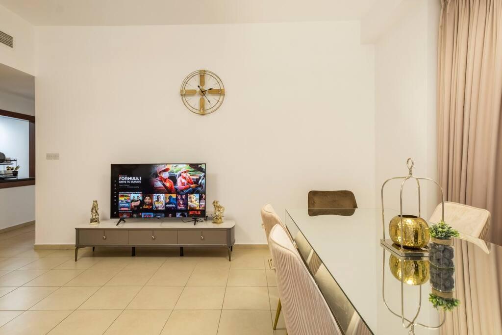 Leen Homes-Jbr -Spacious 4 Bedroom Apartment Дубай Экстерьер фото