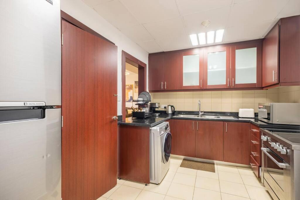 Leen Homes-Jbr -Spacious 4 Bedroom Apartment Дубай Экстерьер фото